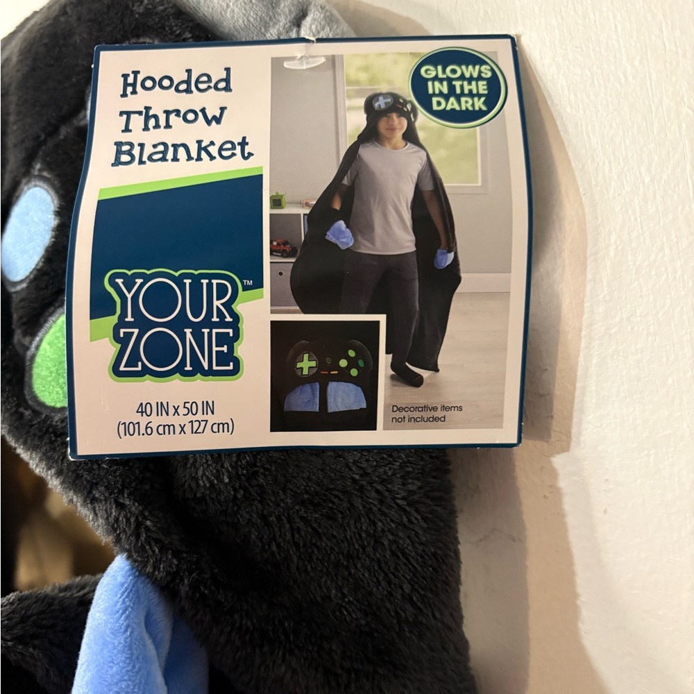Your Zone Hooded Throw Blanket - Black and Blue